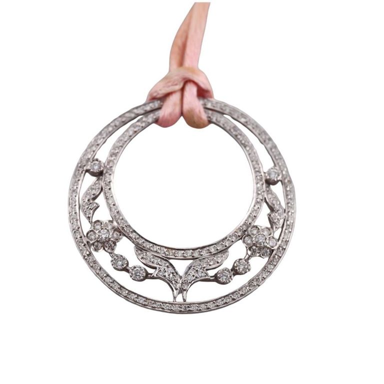18k Gold Diamond Pendant Necklace