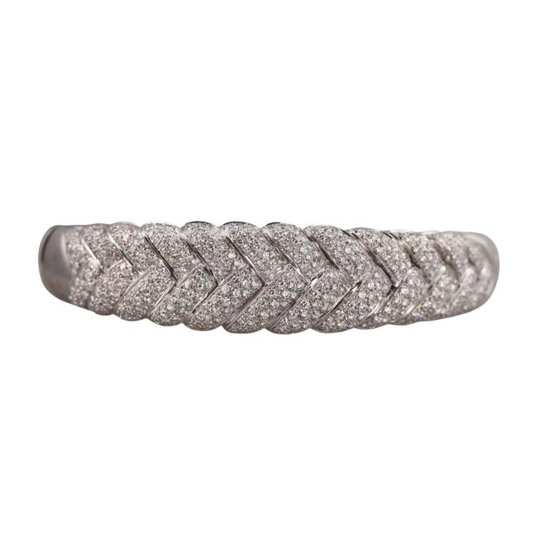 18k Gold Diamond Bangle Bracelet