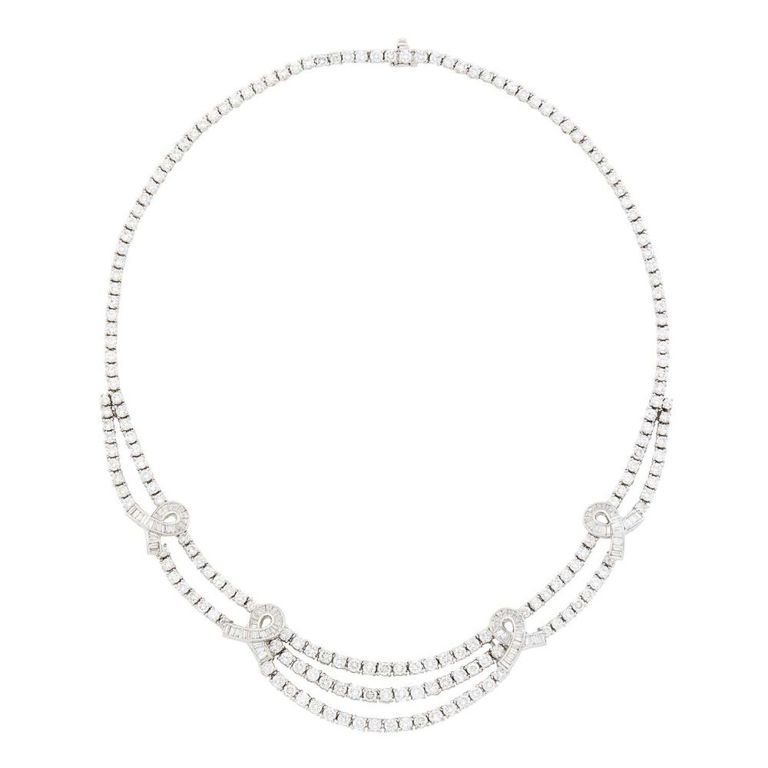 18k White Gold Diamond Necklace