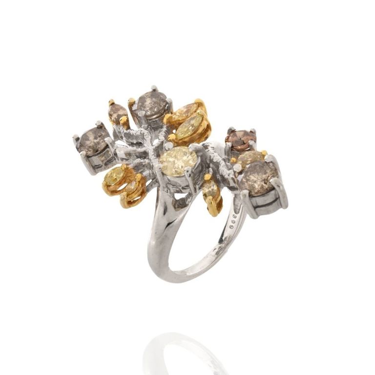 18k White Gold Multi-Colored Diamond Ring