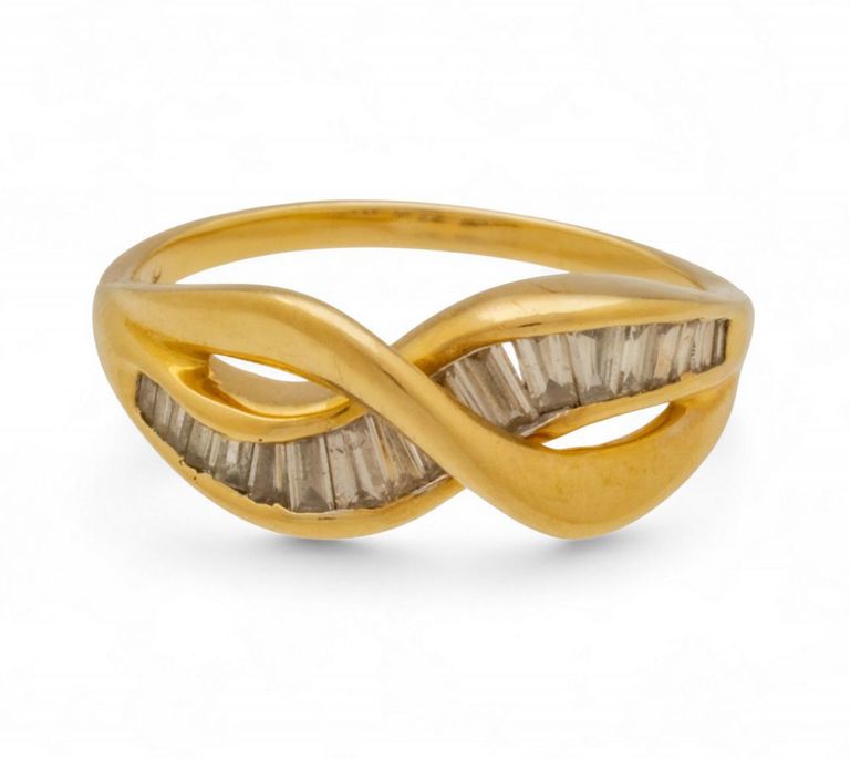 14k Yellow Gold Diamond Ring