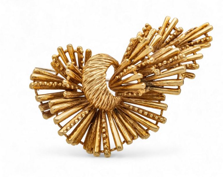 18k Yellow Gold Pine Needle Brooch