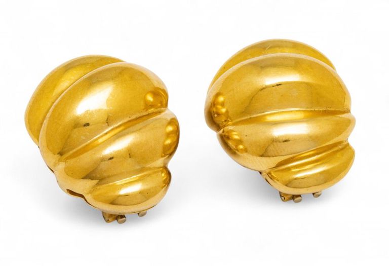 18k Gold Ridged Earrings