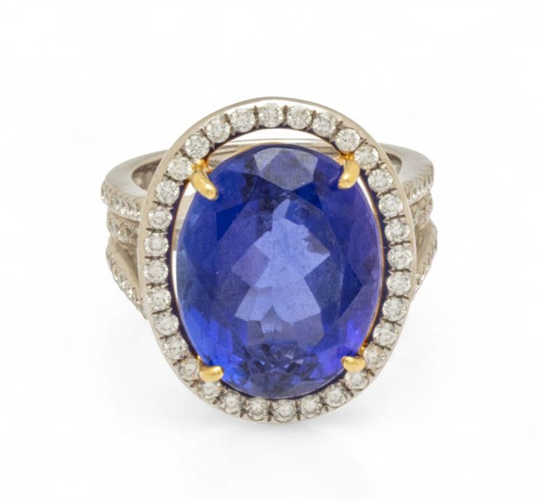18k Gold Tanzanite and Diamond Ring
