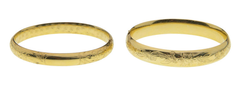 Pair of 14k Gold Bangle Bracelets