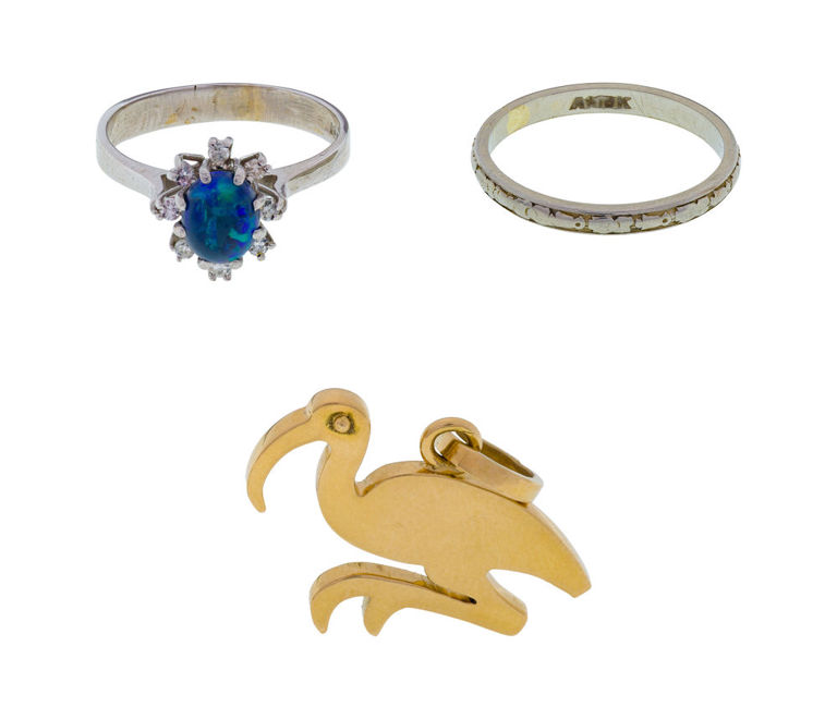 Set of 18k Gold Opal, Diamond Jewelry