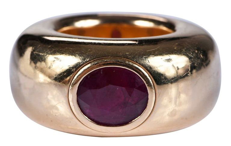 18k Gold Ruby Ring