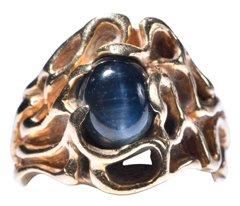 14k Gold Blue Star Sapphire Ring