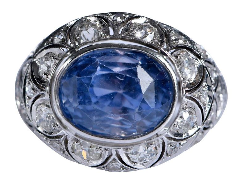 18k Gold Blue Sapphire and Diamond Ring