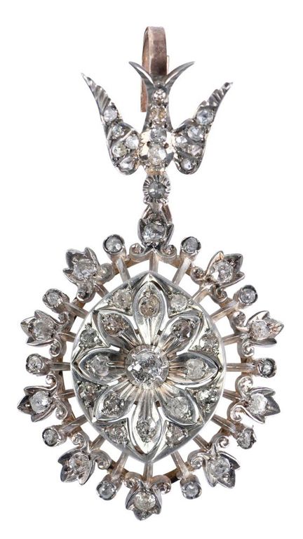 Silver Diamond Saint Esprit Pendant