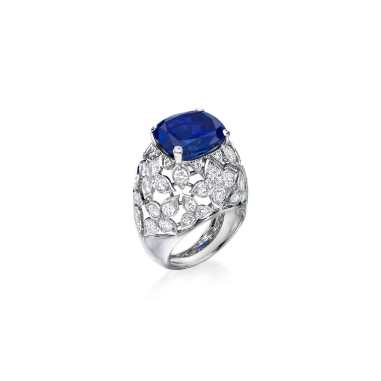 18k White Gold Sapphire and Diamond Ring