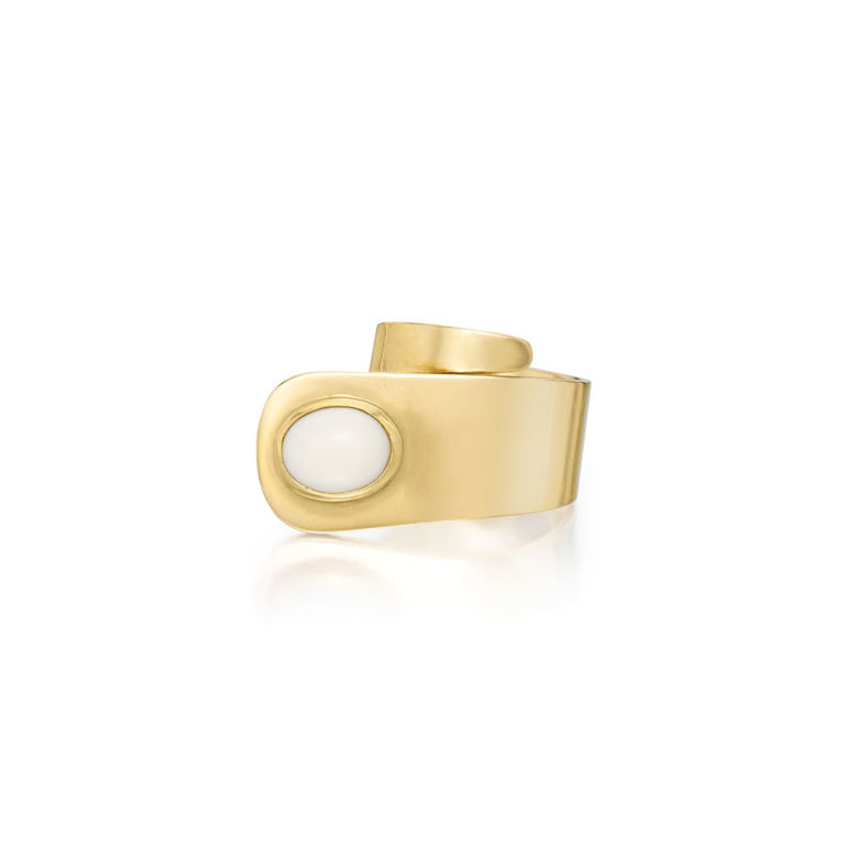 18k Yellow Gold Coral Ring