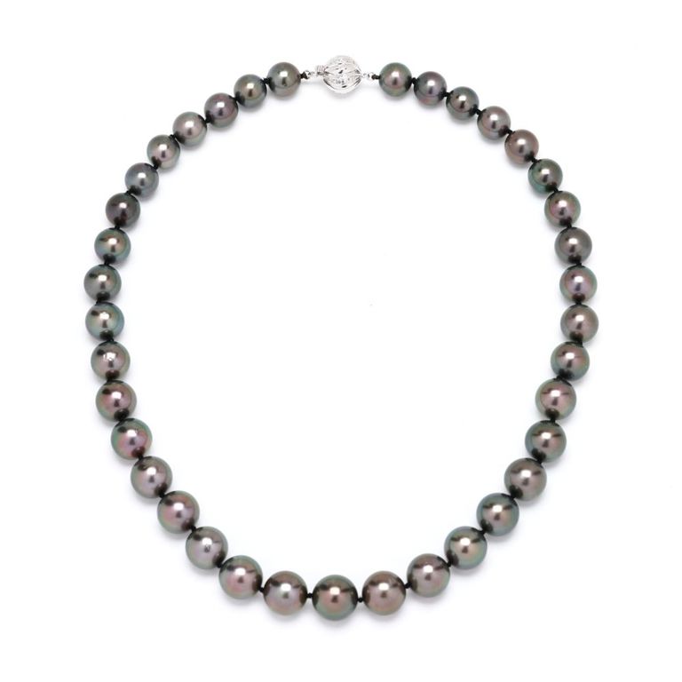 18k White Gold Pearl and Diamond Necklace