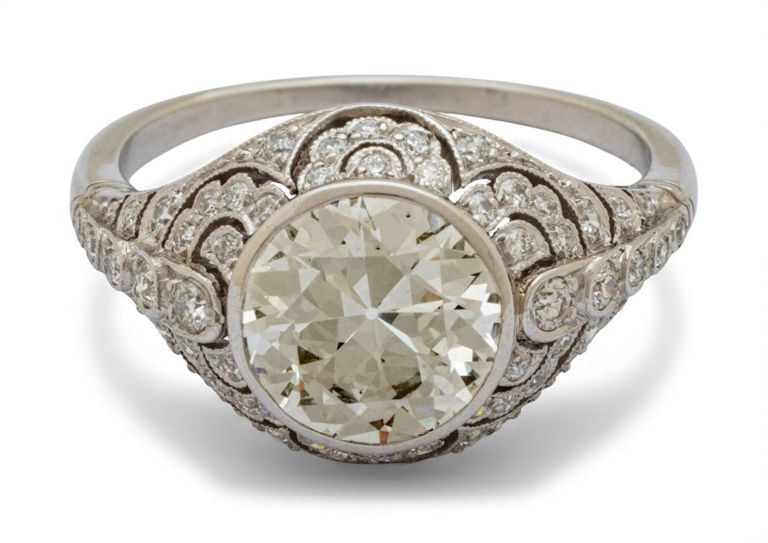 Art Deco Platinum Diamond Ring