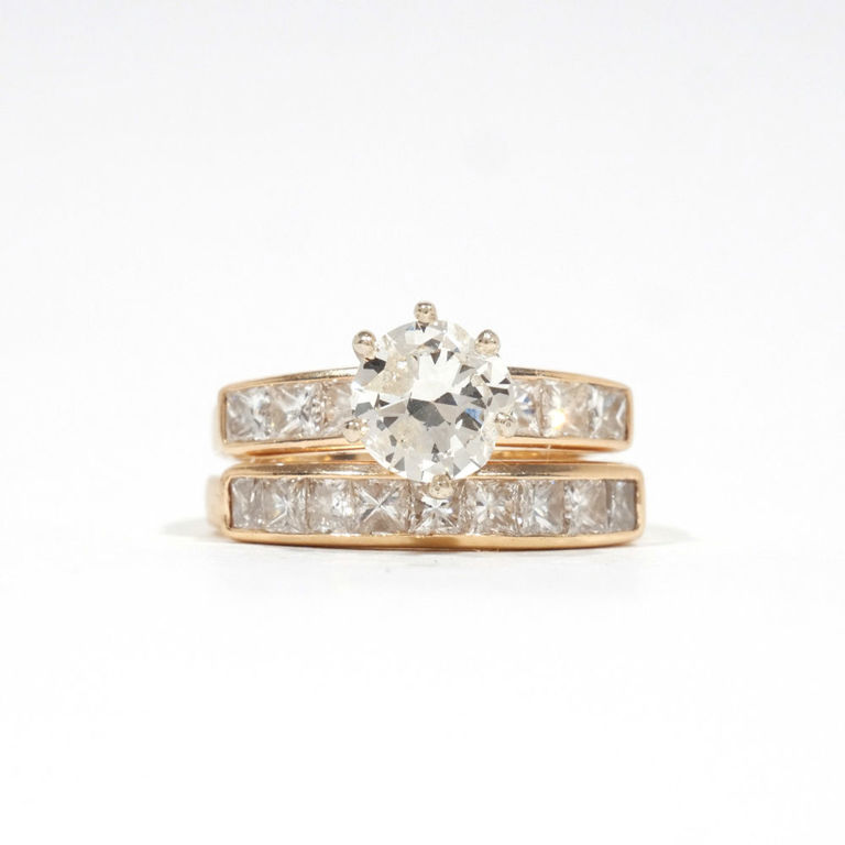 14k Gold Double Banded Diamond Ring
