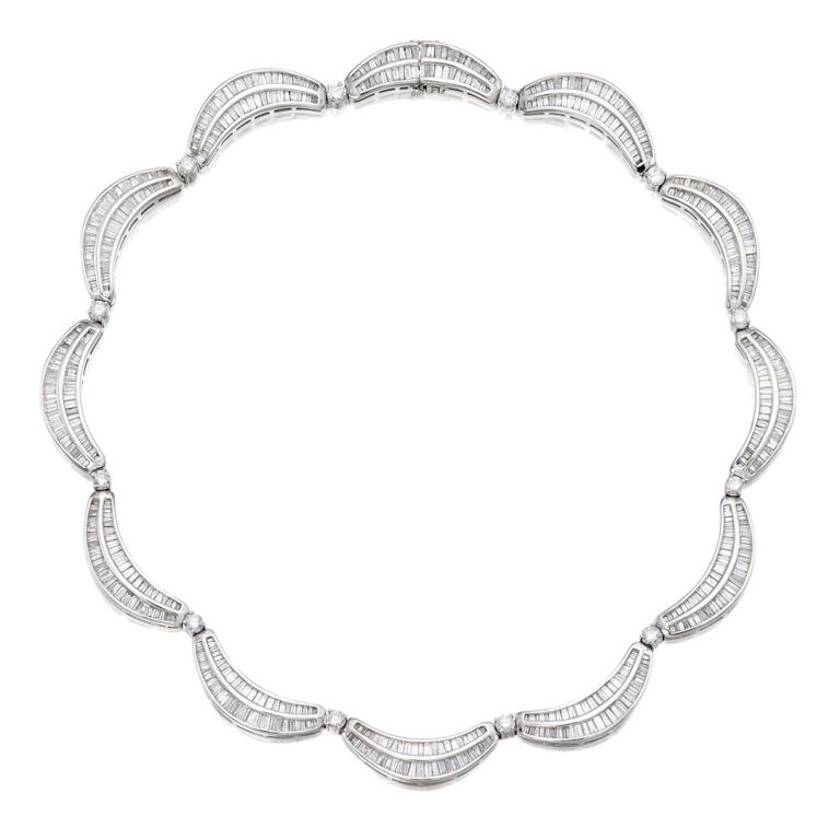 18k White Gold Diamond Necklace