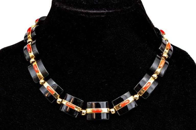 18k Gold Onyx and Coral Necklace