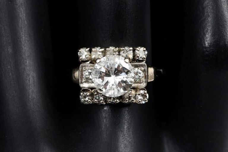 14k White Gold Diamond Ring