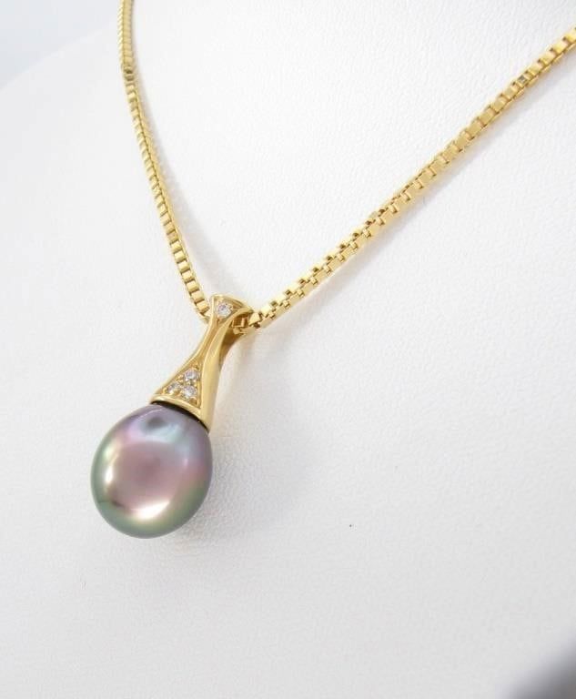 14k Gold Pearl and Diamond Pendant Necklace
