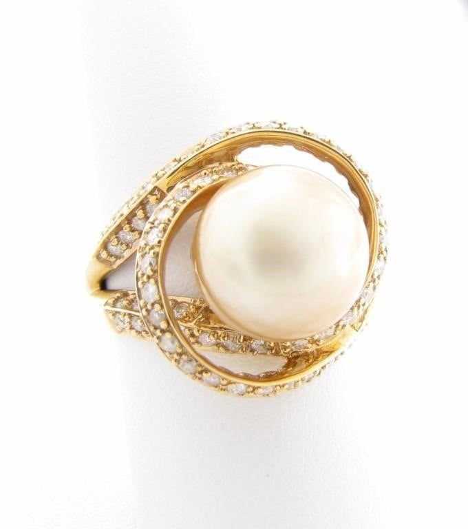 14k Gold Pearl and Diamond Ring