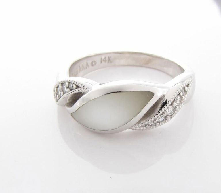 14k Gold Mother of Pearl and Diamond Ring