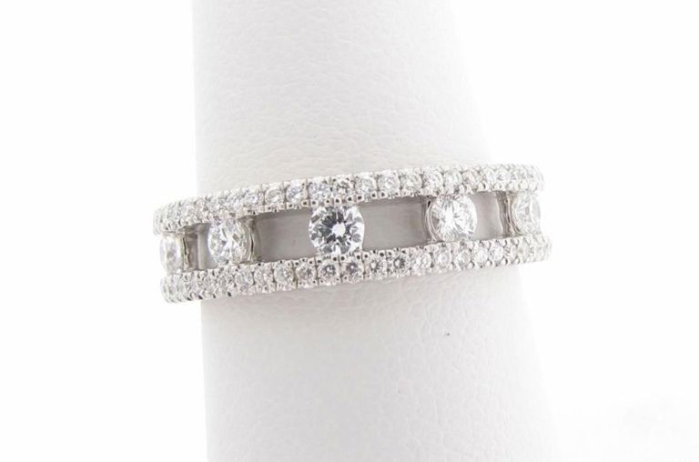 18k White Gold Diamond Ring