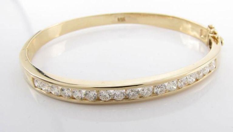 14k Gold Diamond Bangle