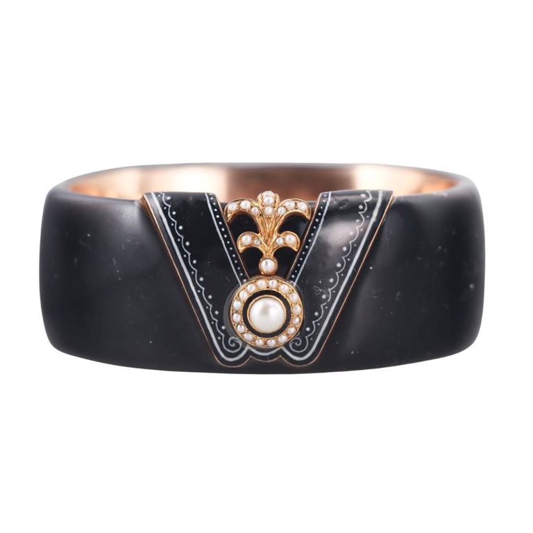 14k Gold Pearl Bangle Bracelet