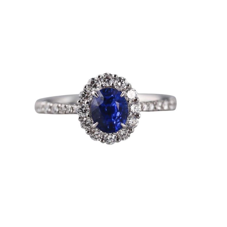 18k Gold Diamond and Sapphire Ring