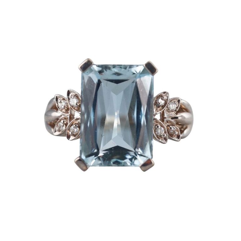 14k Gold Aquamarine and Diamond Ring