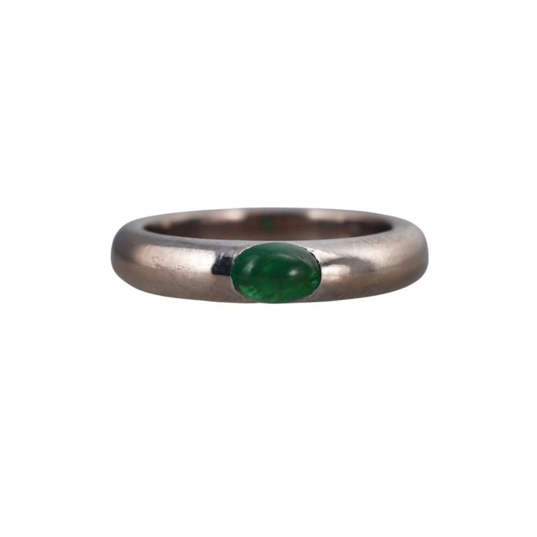 18k White Gold Emerald Ring