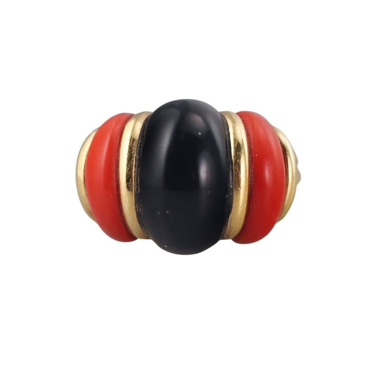 18k Gold Coral and Onyx Ring