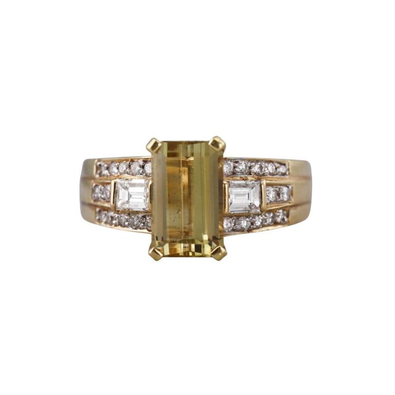 18k Gold Beryl and Diamond Ring