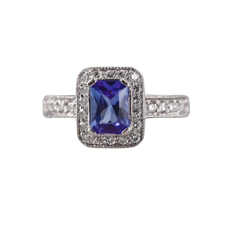 14k Gold Tanzanite and Diamond Ring