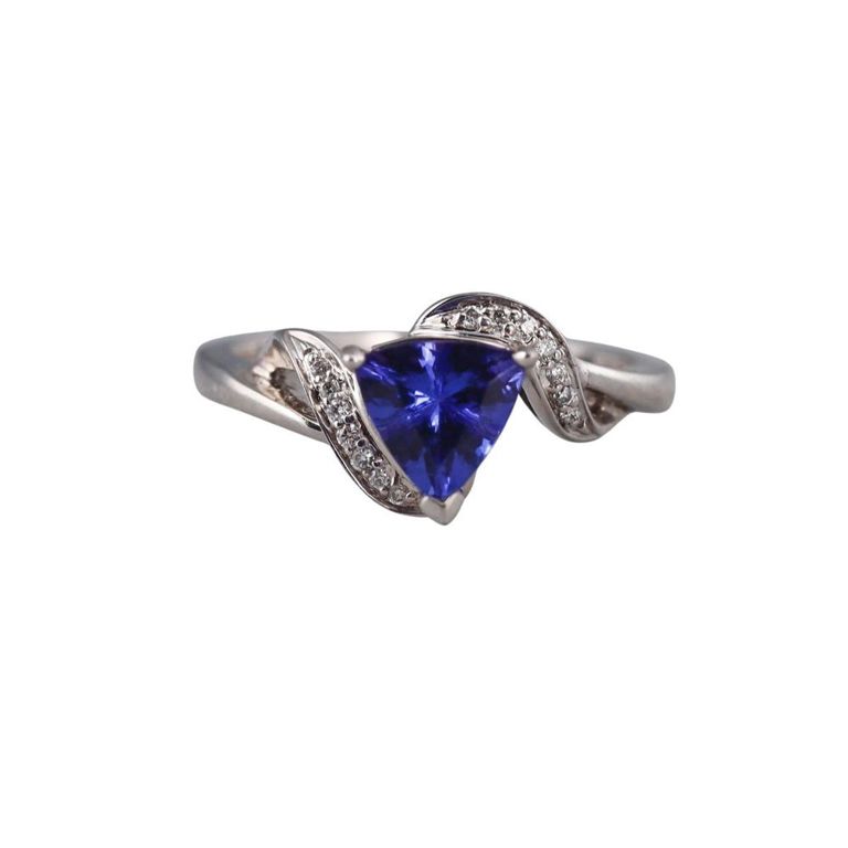 14k Gold Tanzanite and Diamond Ring