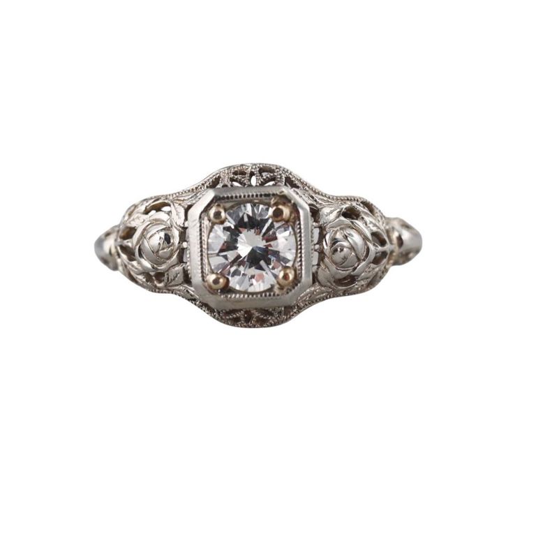 18k Gold Diamond Engagement Ring