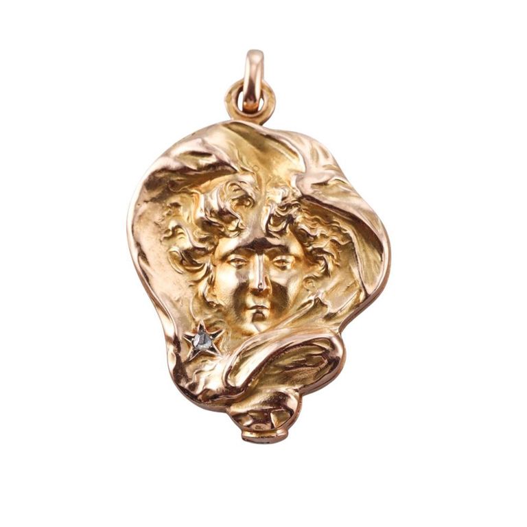 18k Gold Diamond Pendant