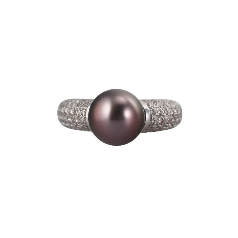 18k Gold Pearl and Diamond Ring
