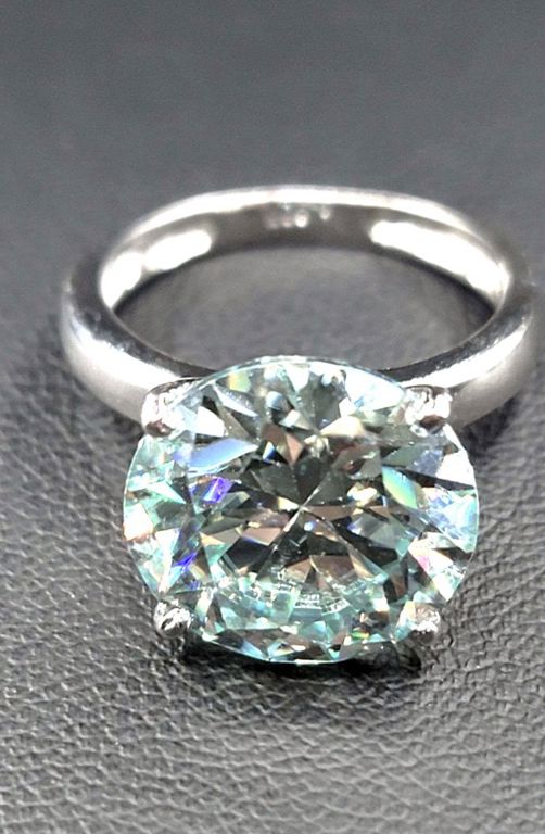 Moissanite Ring