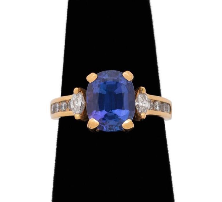14k Gold Tanzanite and Diamond Ring