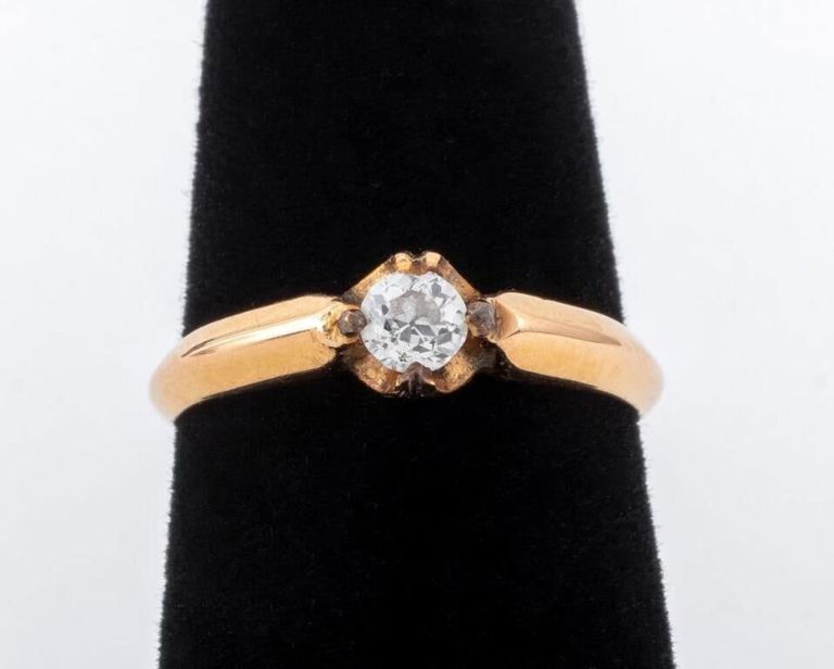 18k Gold Diamond Ring