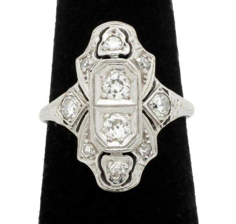 18k Gold Diamond Ring