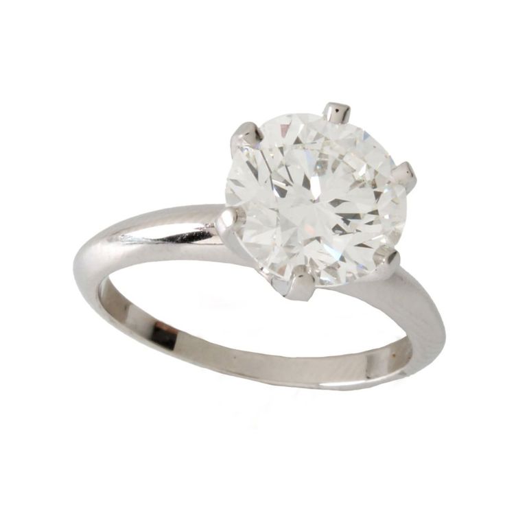 950 Platinum Diamond Solitaire Ring