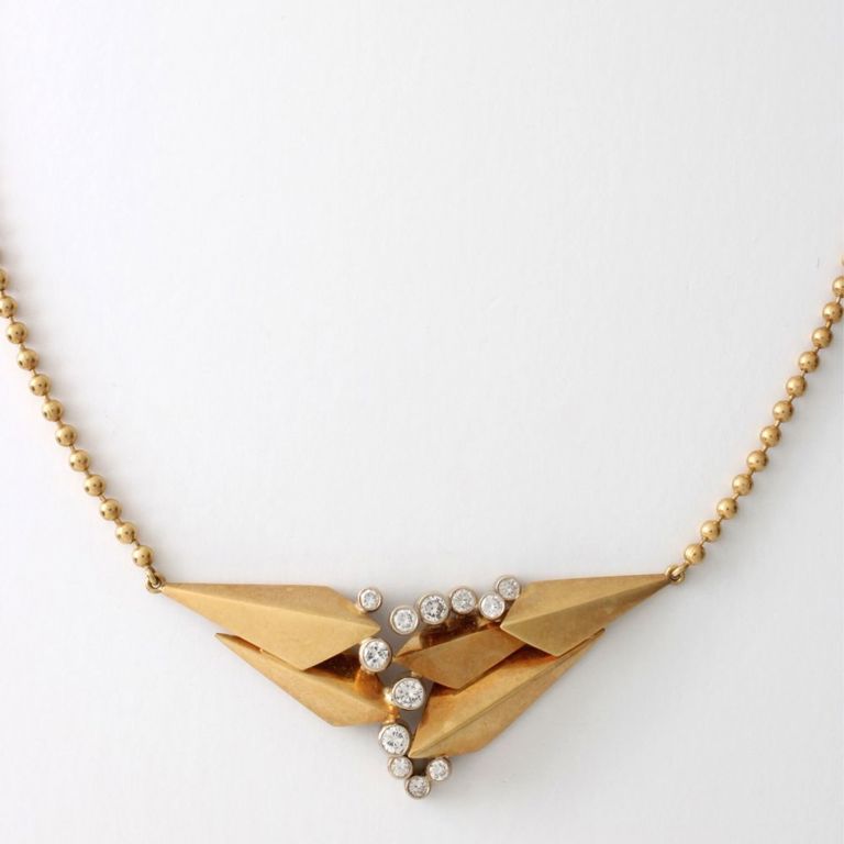 18k Yellow Gold Diamond Pendant Necklace