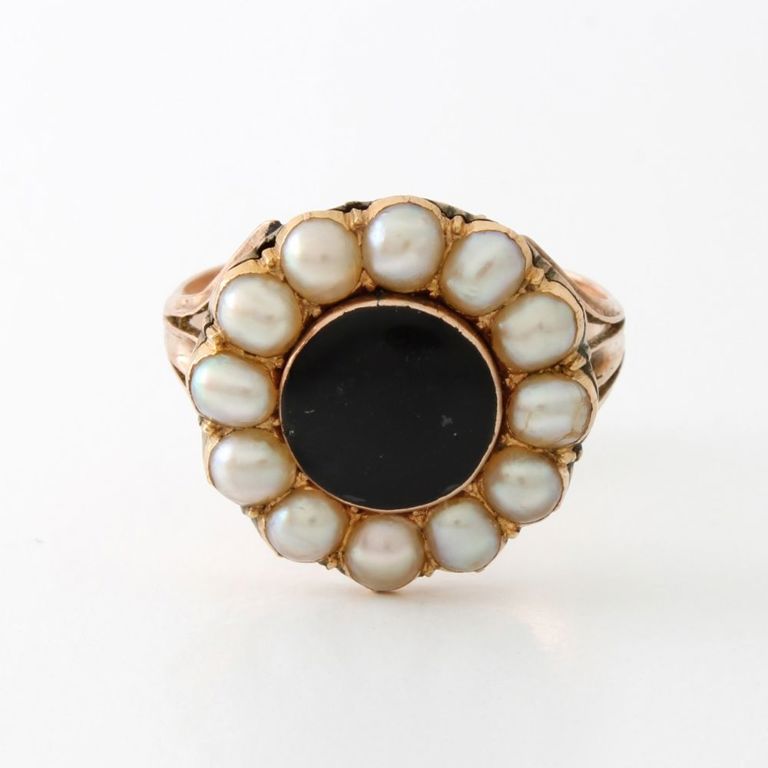 Pearl and Black Onyx Ring