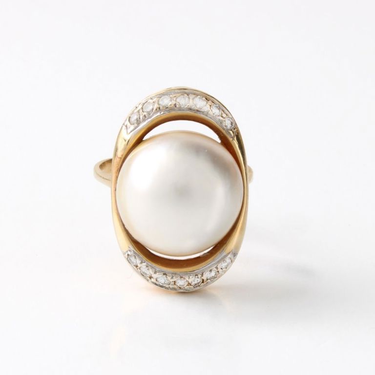 14k Yellow Gold Pearl and Diamond Ring