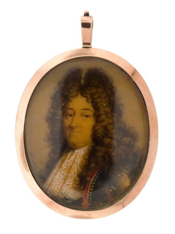 10k Gold Portrait Pendant
