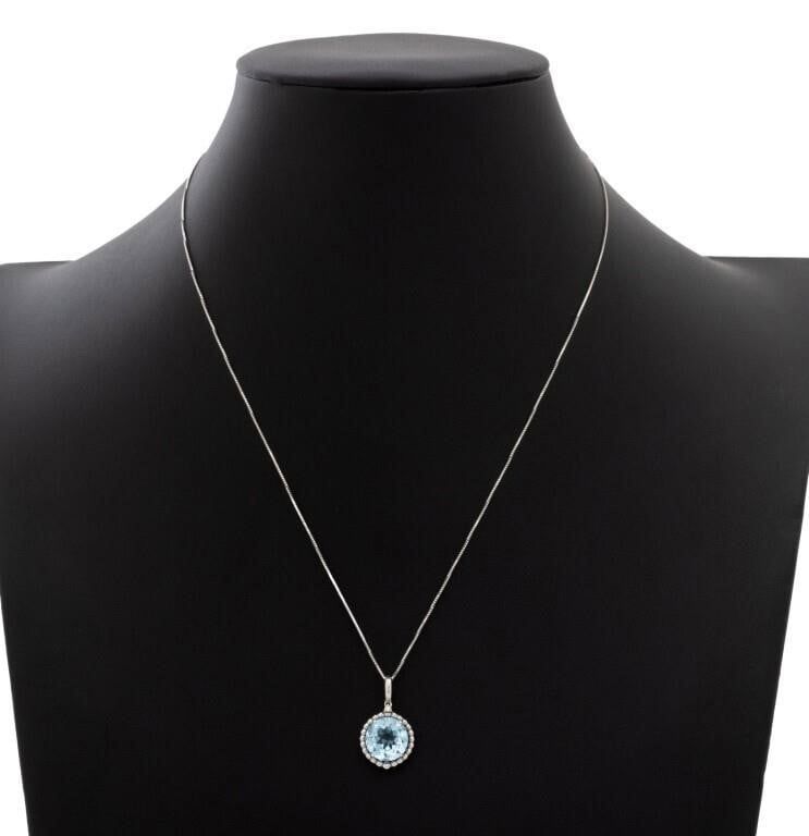 18k Gold Topaz and Diamond Pendant Necklace