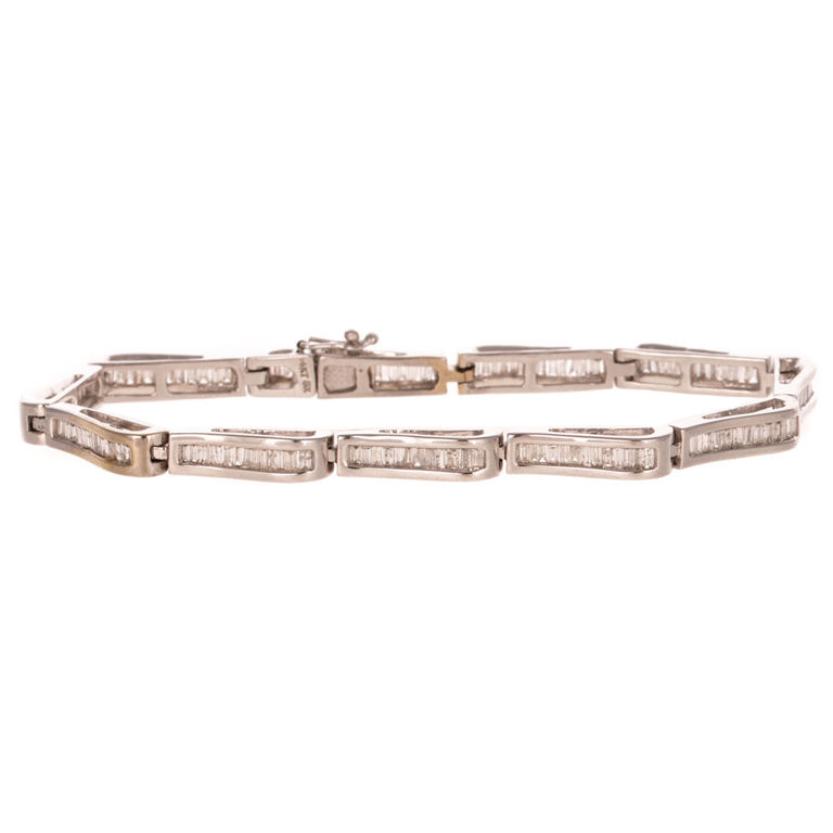 14k White Gold Diamond Link Bracelet