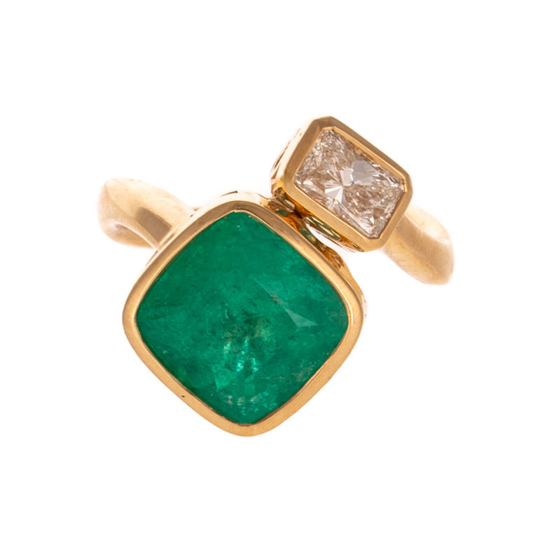 18k Yellow Gold Emerald and Diamond Ring